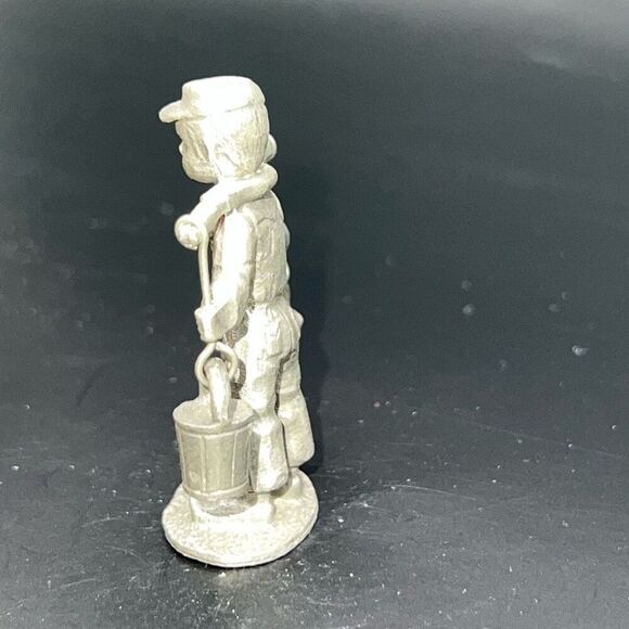 Vintage Dutch Artil Pewter Miniatures of a Dutch Boy in Traditional Costume - Picture 4 of 7